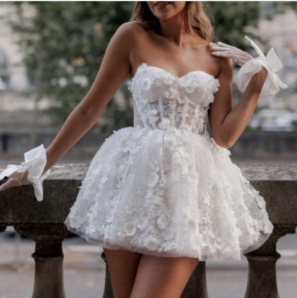 Rosie Etienne Size 6 Fleur Dress